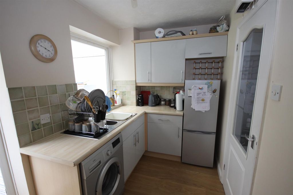 Property photo 2 of 10 Img_4933.Jpg