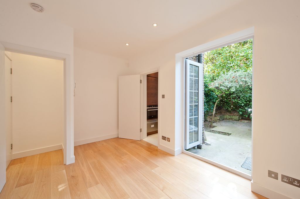 Property photo 1 of 5