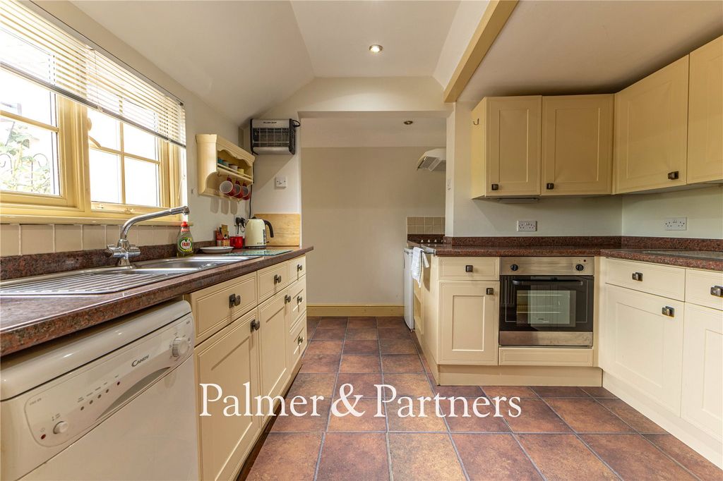 Property photo 3 of 23 Picture No. 07