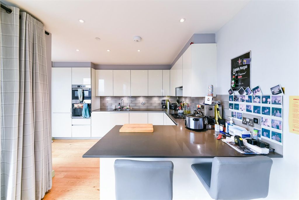 Property photo 1 of 17 Maud Street, 23, 67  (12).Jpg