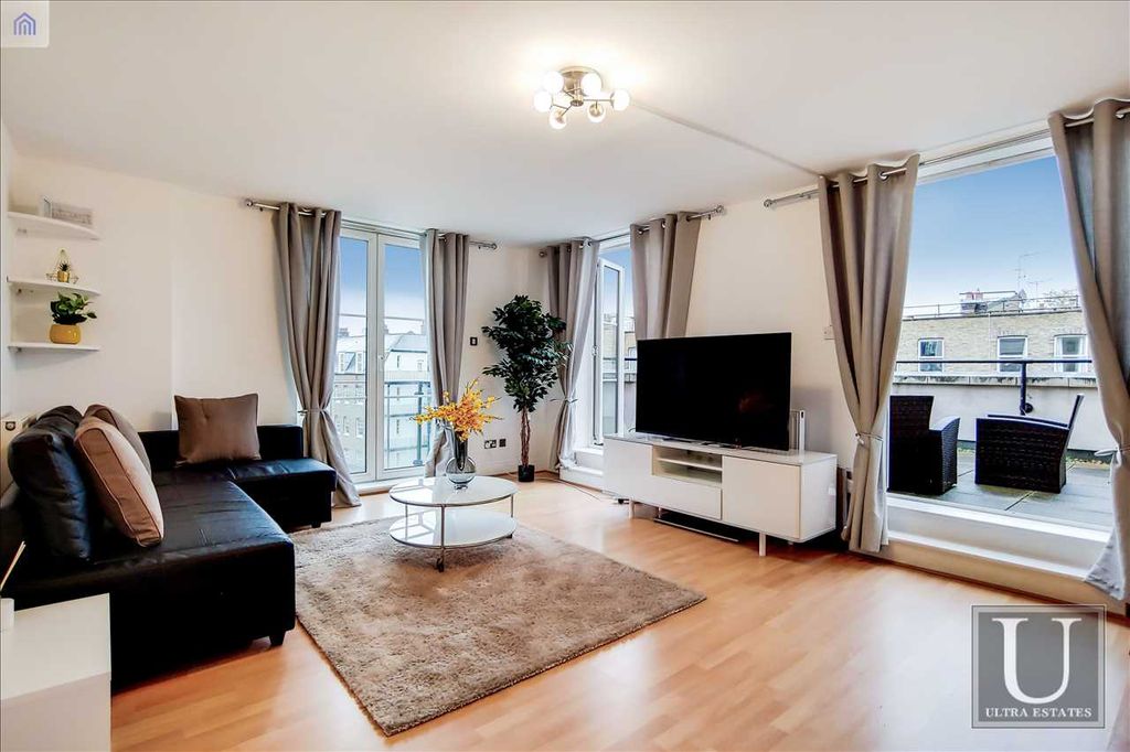 Property photo 2 of 12