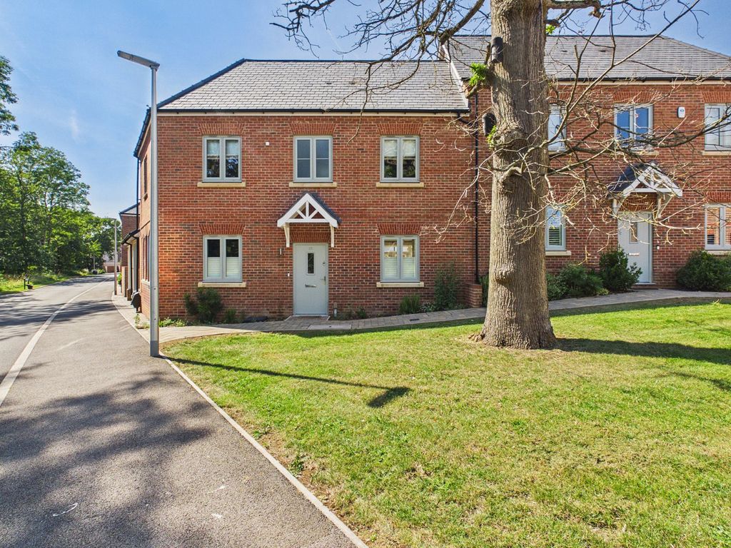 Property photo 1 of 16 Front