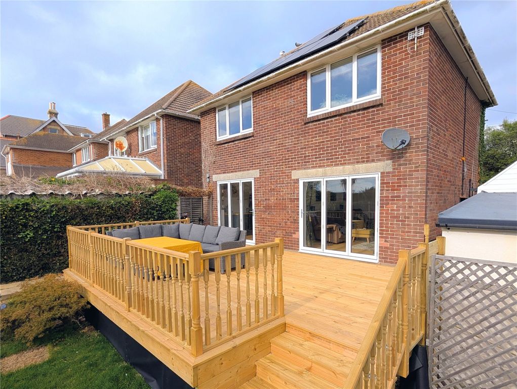 Property photo 3 of 21 Picture No. 19