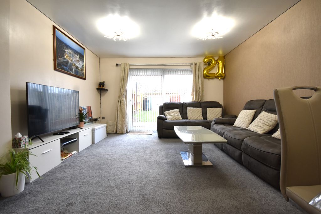 Property photo 3 of 18 Dsc_3634