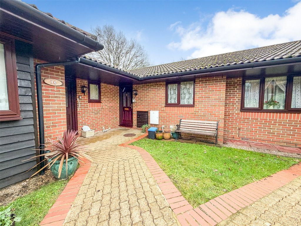 Property photo 1 of 11 Picture No. 02