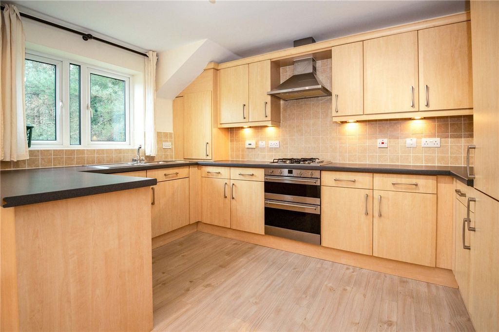 Property photo 2 of 9 Picture No. 02