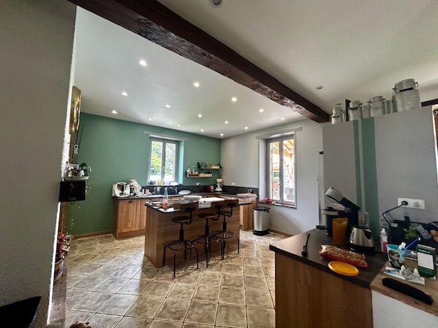 Property photo 3 of 20