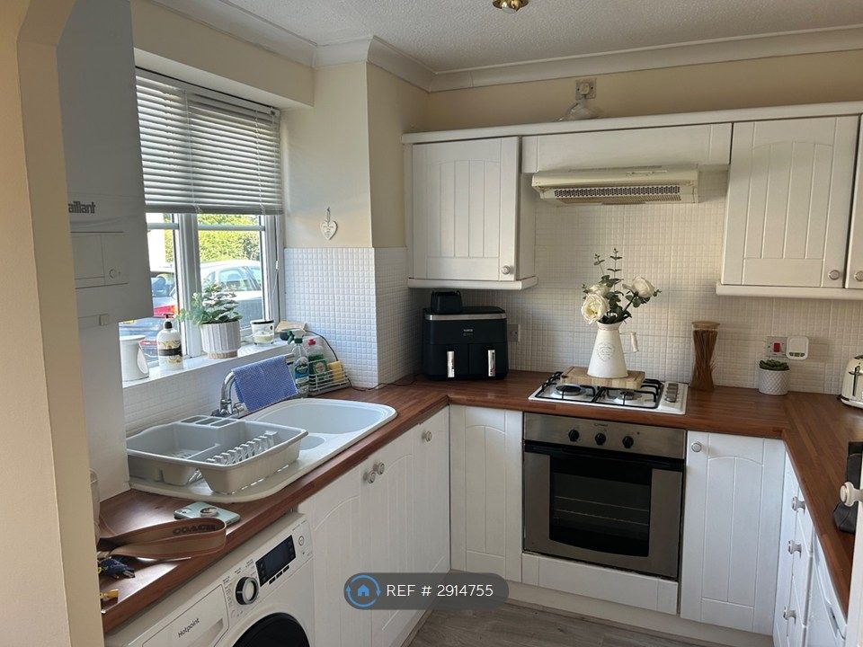 Property photo 3 of 16