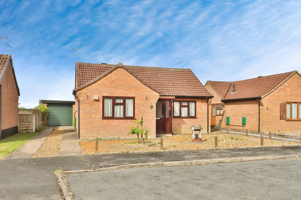 Property photo 1 of 17