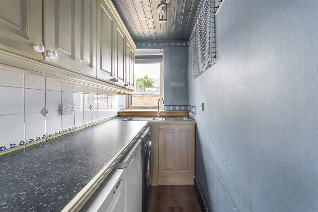 Property photo 3 of 16 Great Western Road