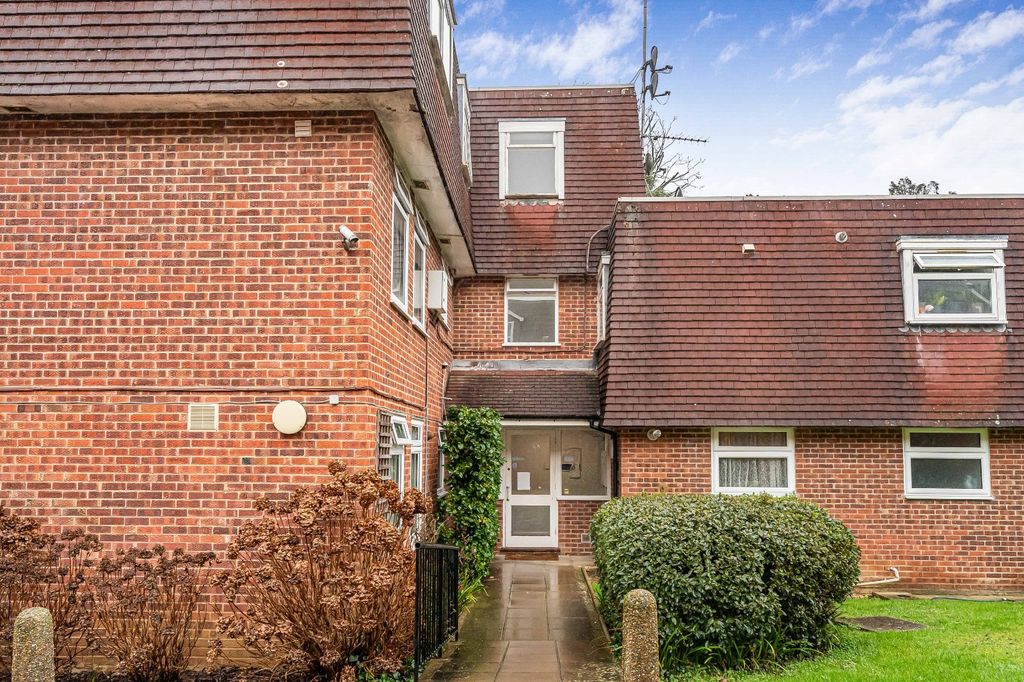 Property photo 2 of 18 Picture No. 22