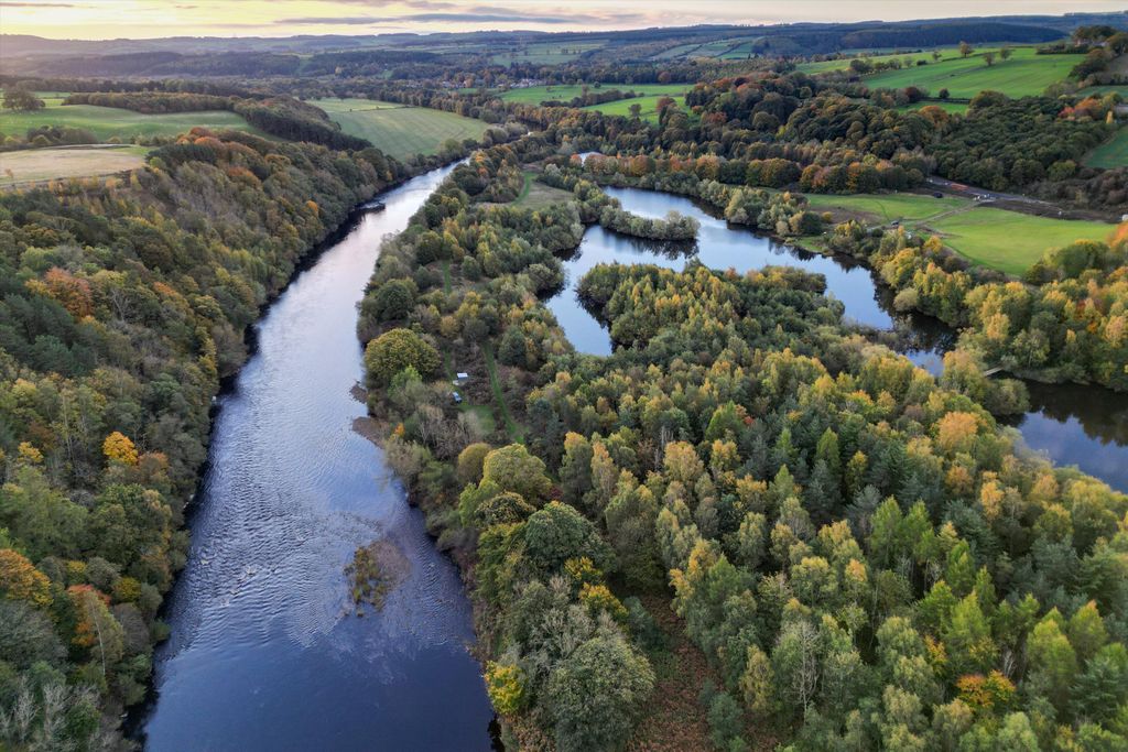 Property photo 1 of 19 Image