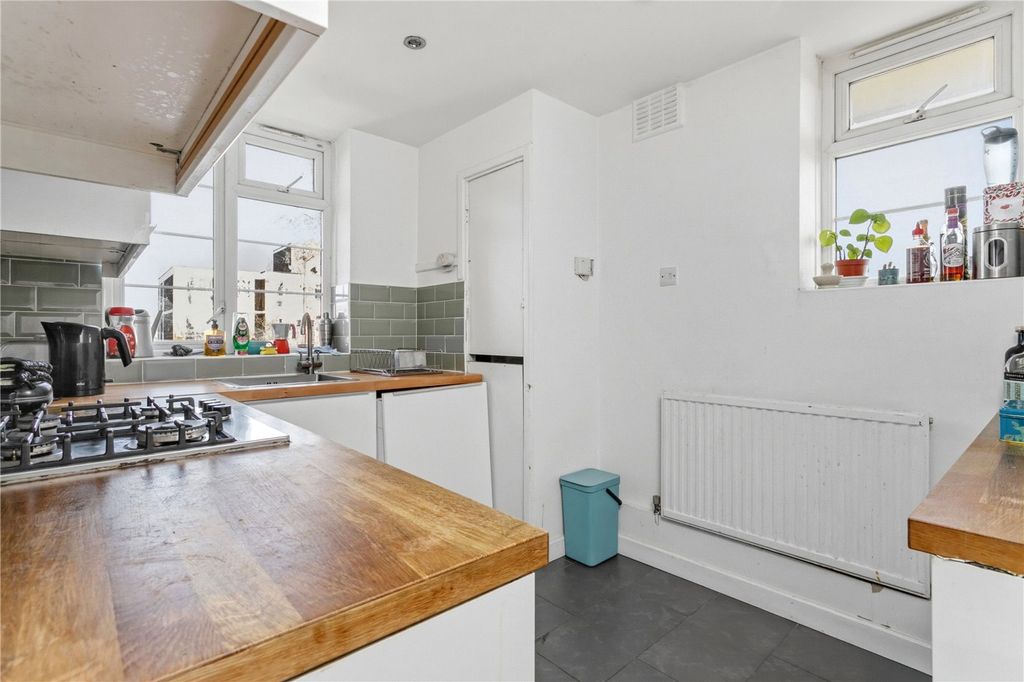 Property photo 2 of 11 Picture No. 10