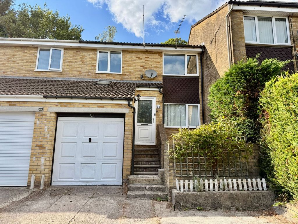 Property photo 1 of 30
