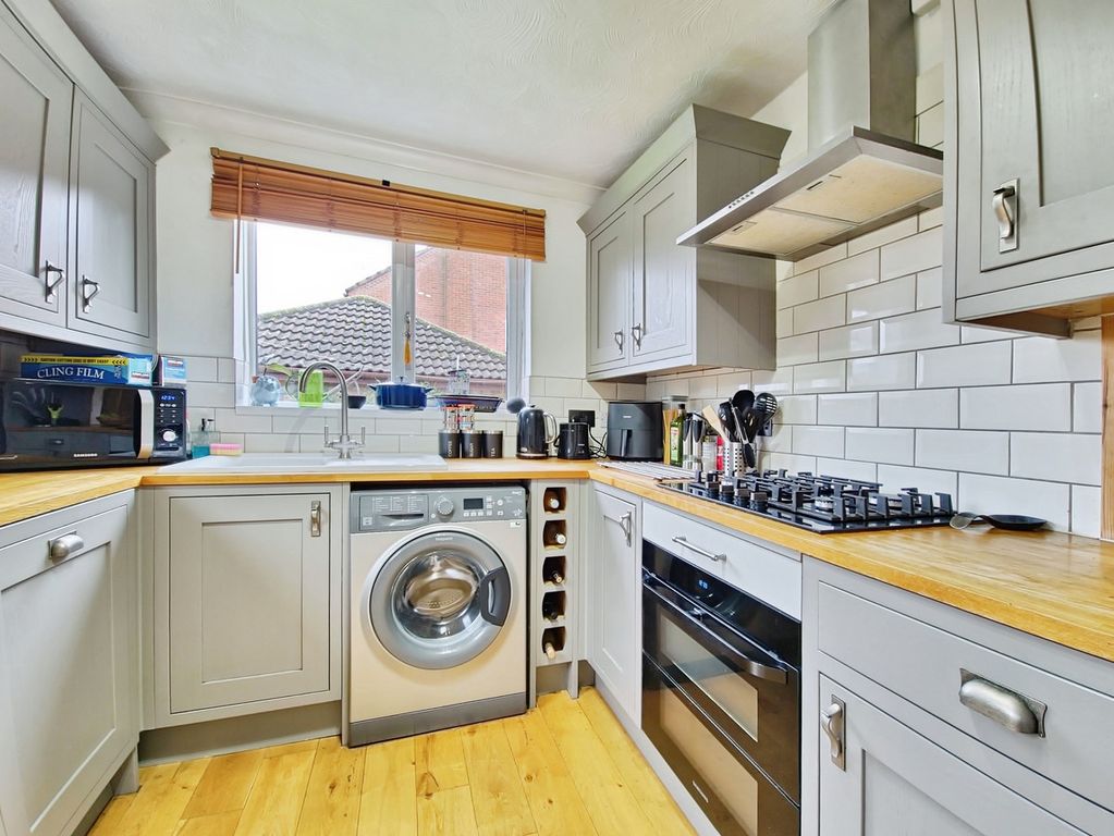 Property photo 3 of 13