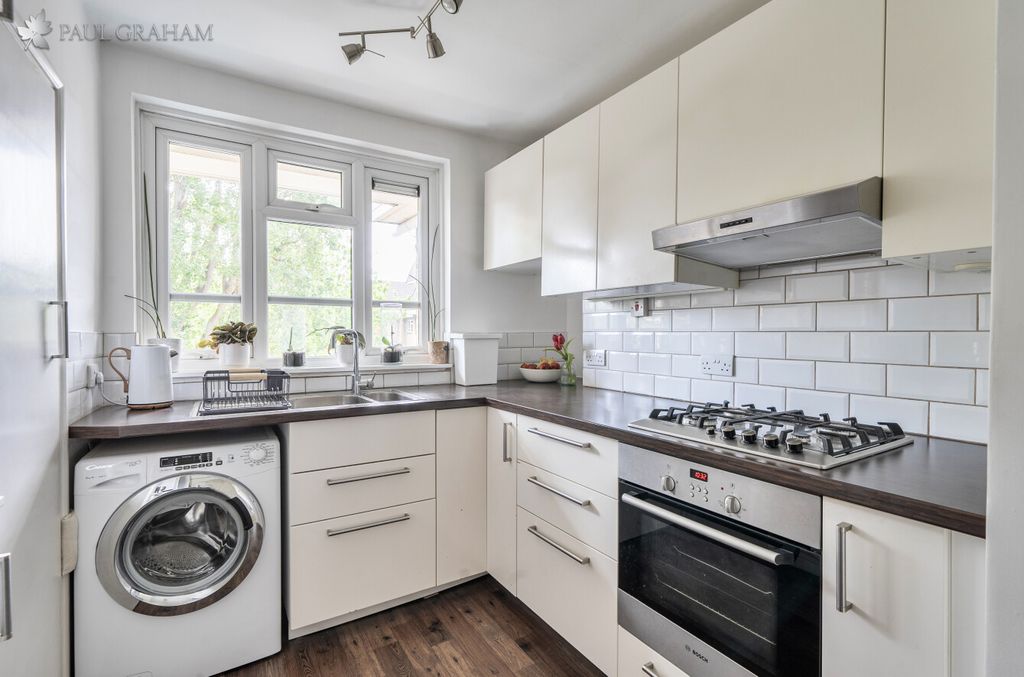 Property photo 2 of 18 8263c94E-Fafd-401B-92c2-0F424d4244Af