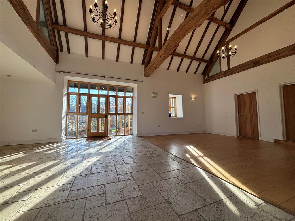 Property photo 3 of 17 Living/Dining Room