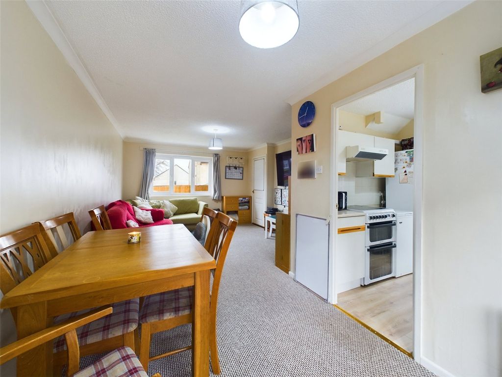 Property photo 3 of 14 Dining Area