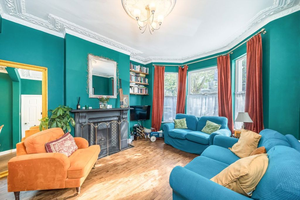 Property photo 2 of 10