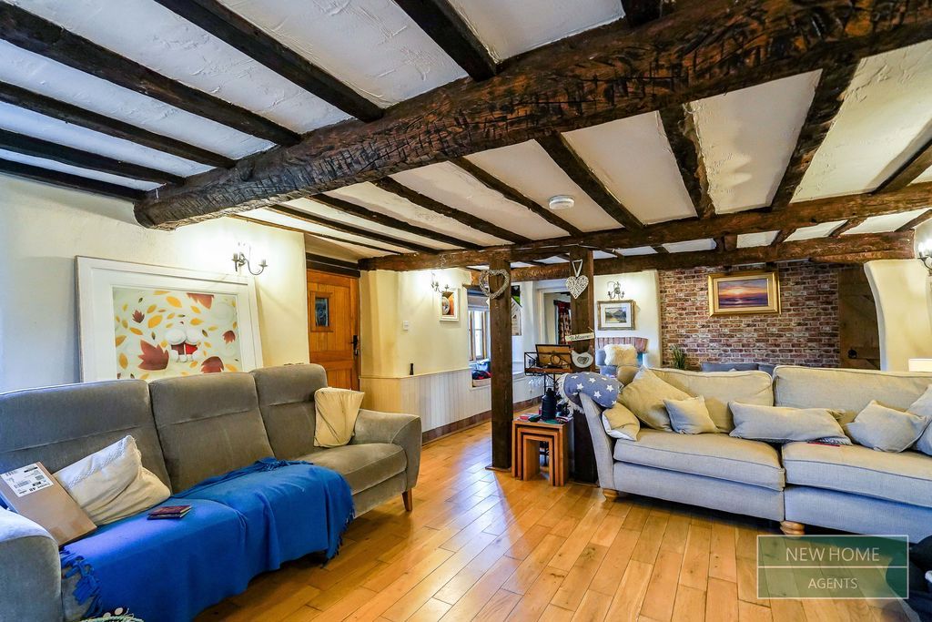 Property photo 2 of 34 Photo 19