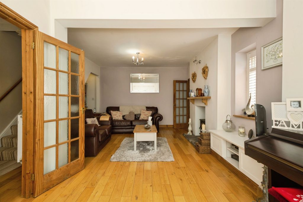 Property photo 3 of 24