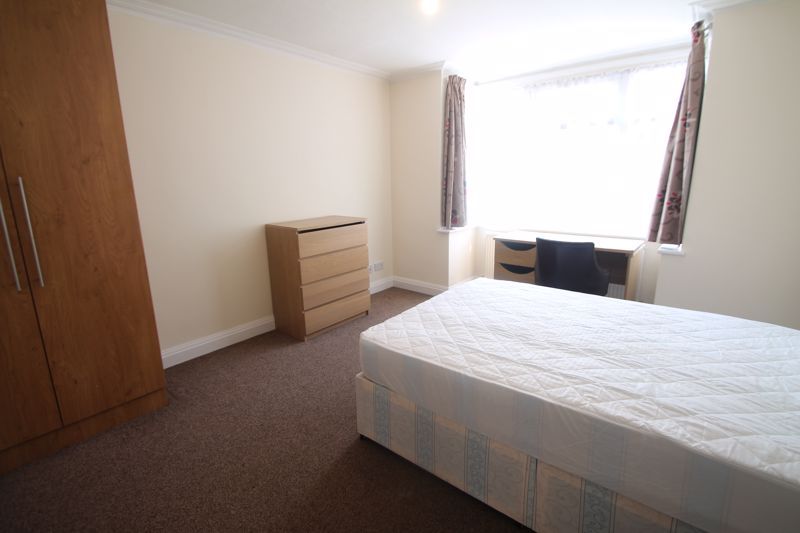 Property photo 3 of 11 Photo 6