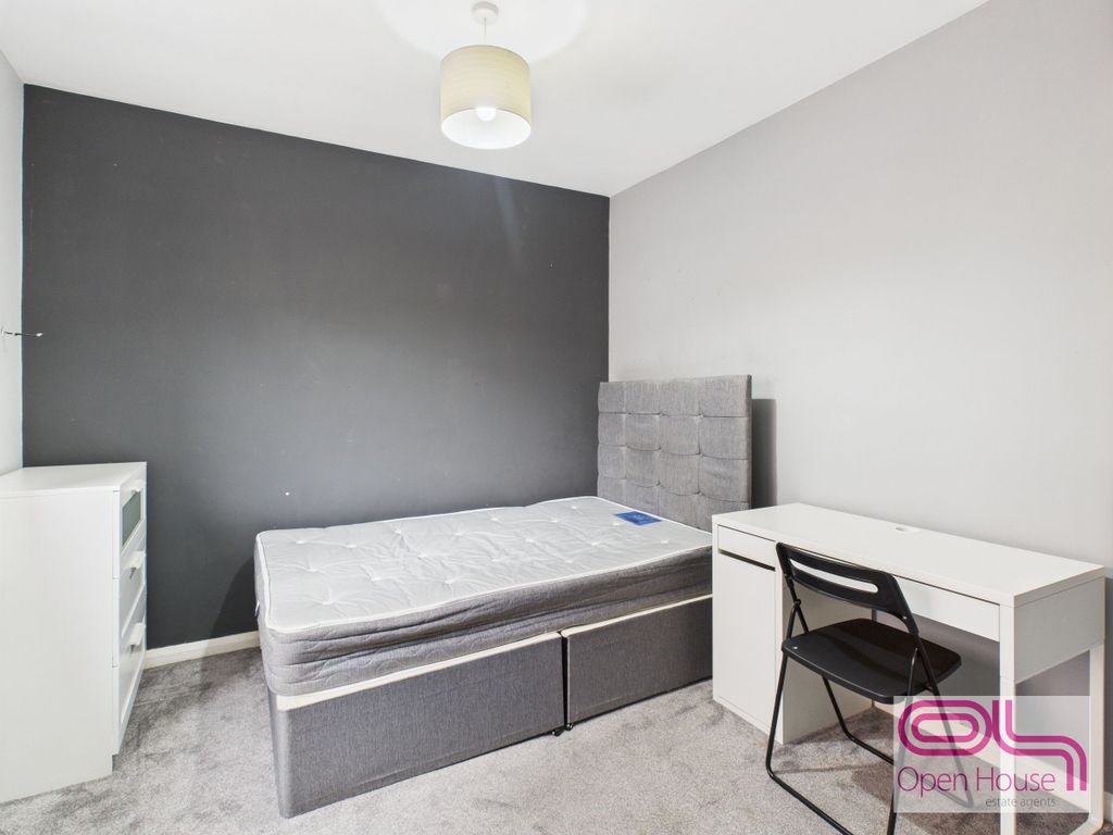 Property photo 3 of 3