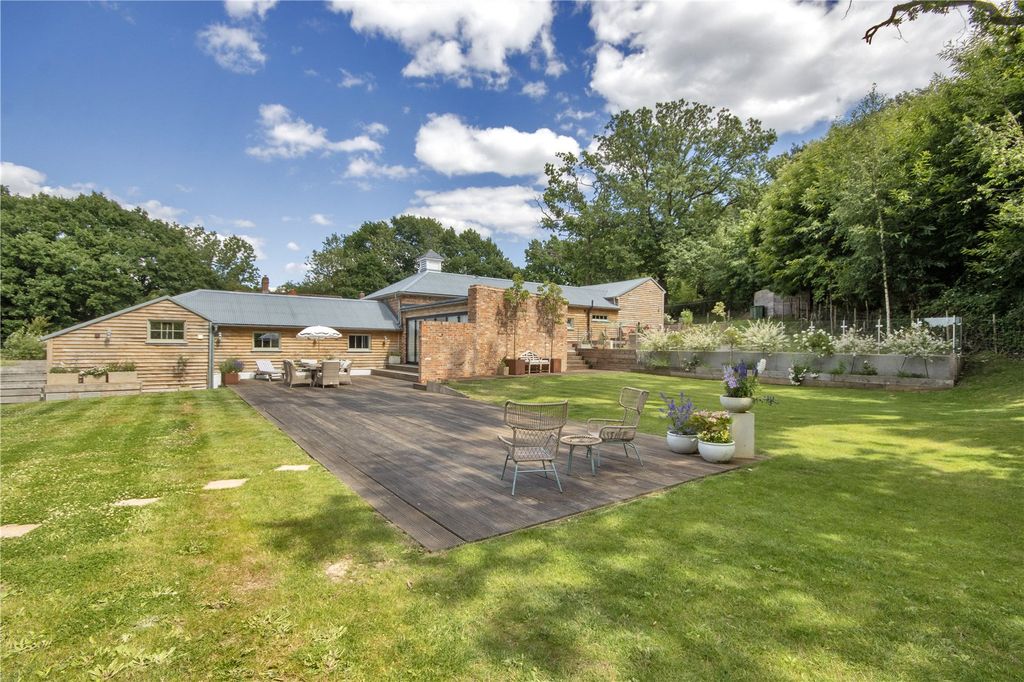 Property photo 2 of 18 Meadow Stables