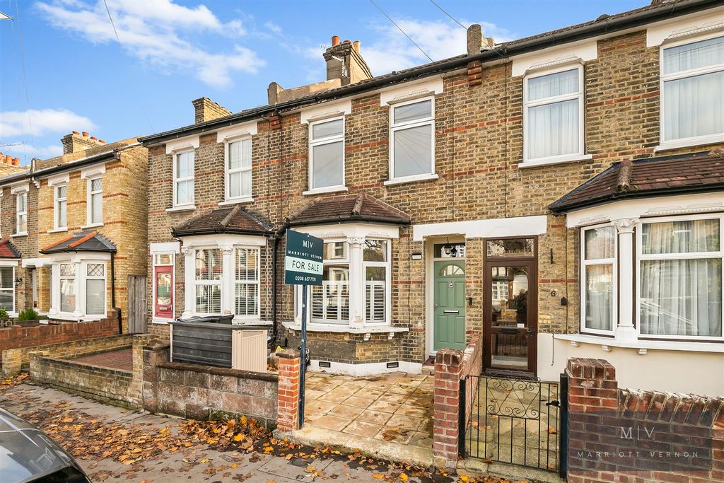 Property photo 1 of 17 Edward Road? 8 MV-16.Jpg