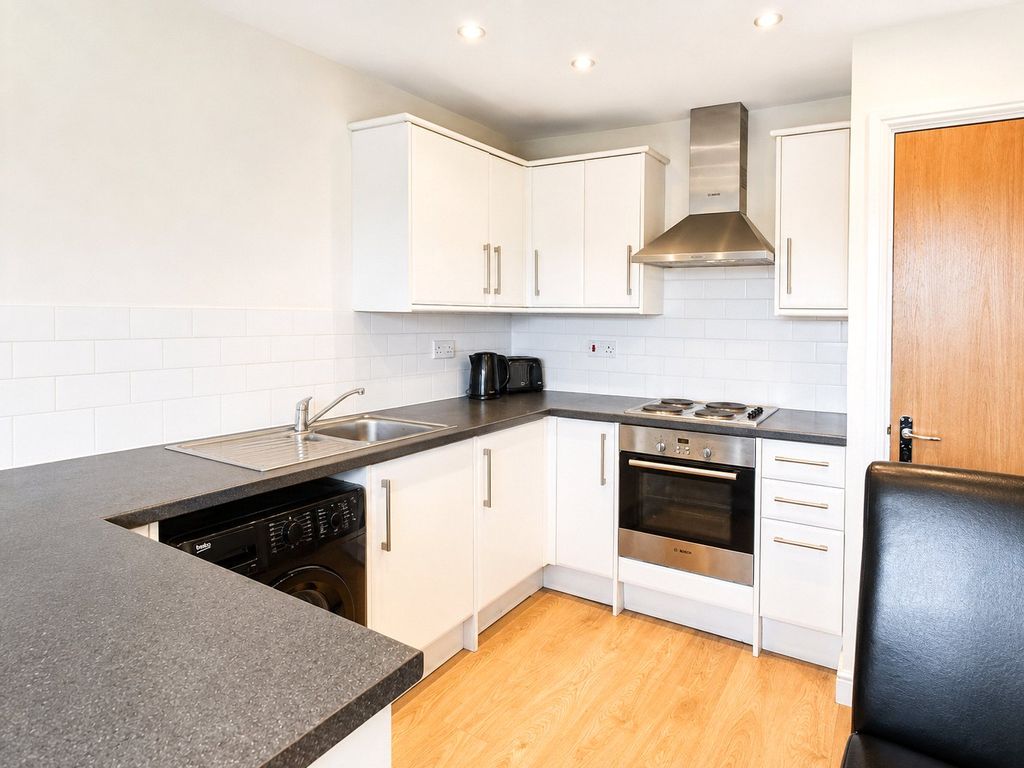 Property photo 1 of 5 Kitchen