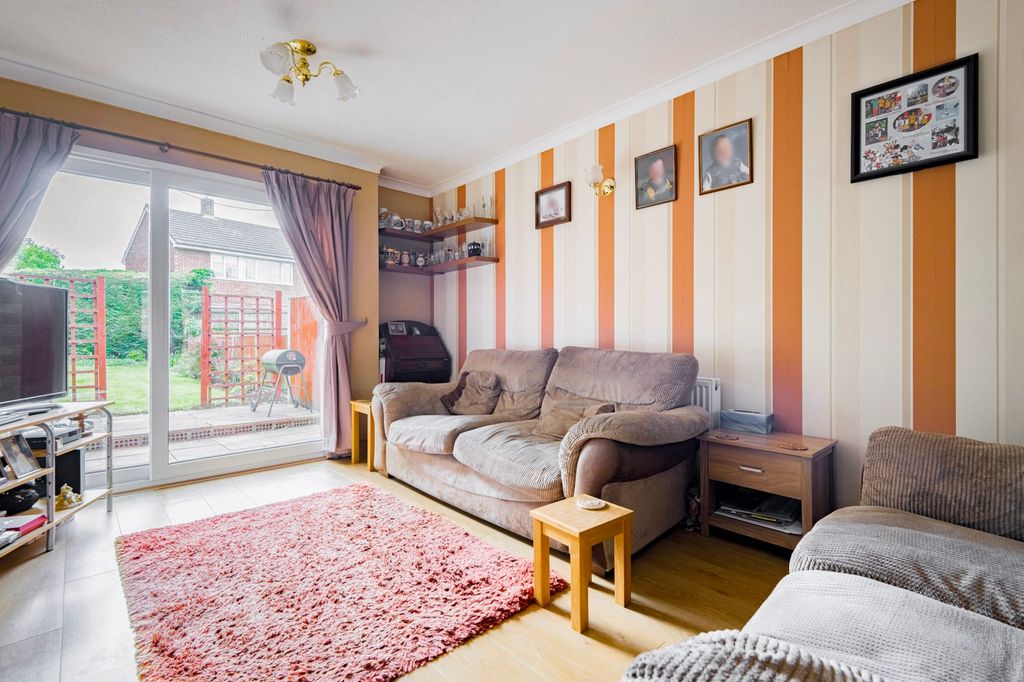 Property photo 2 of 16