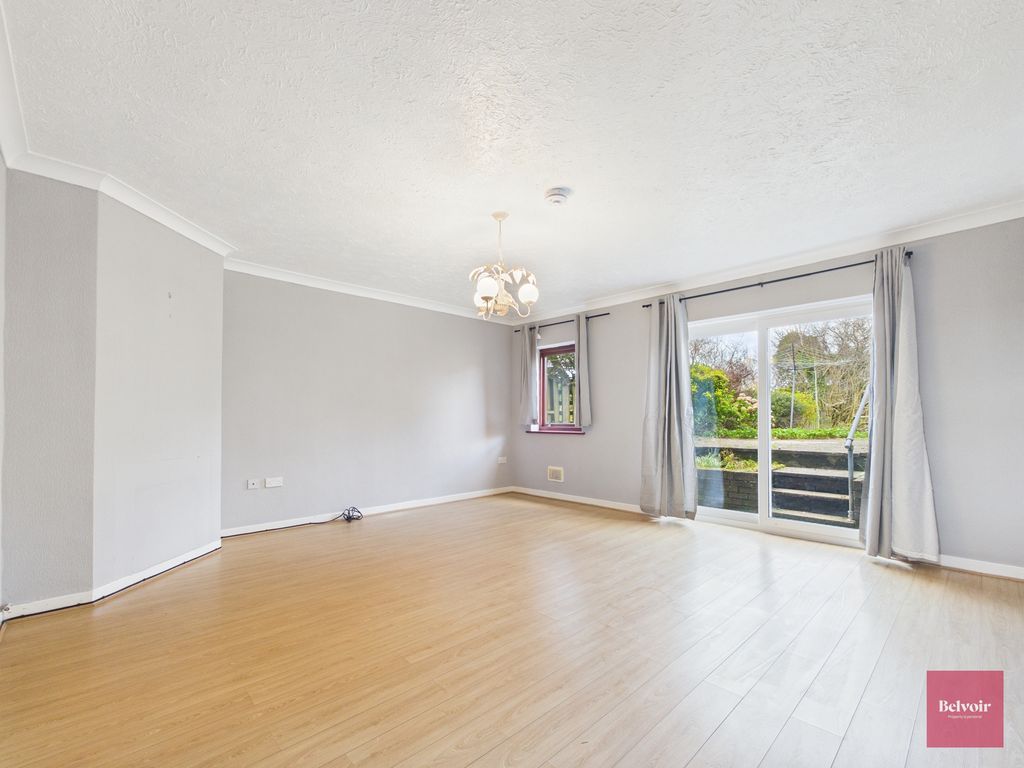 Property photo 3 of 26