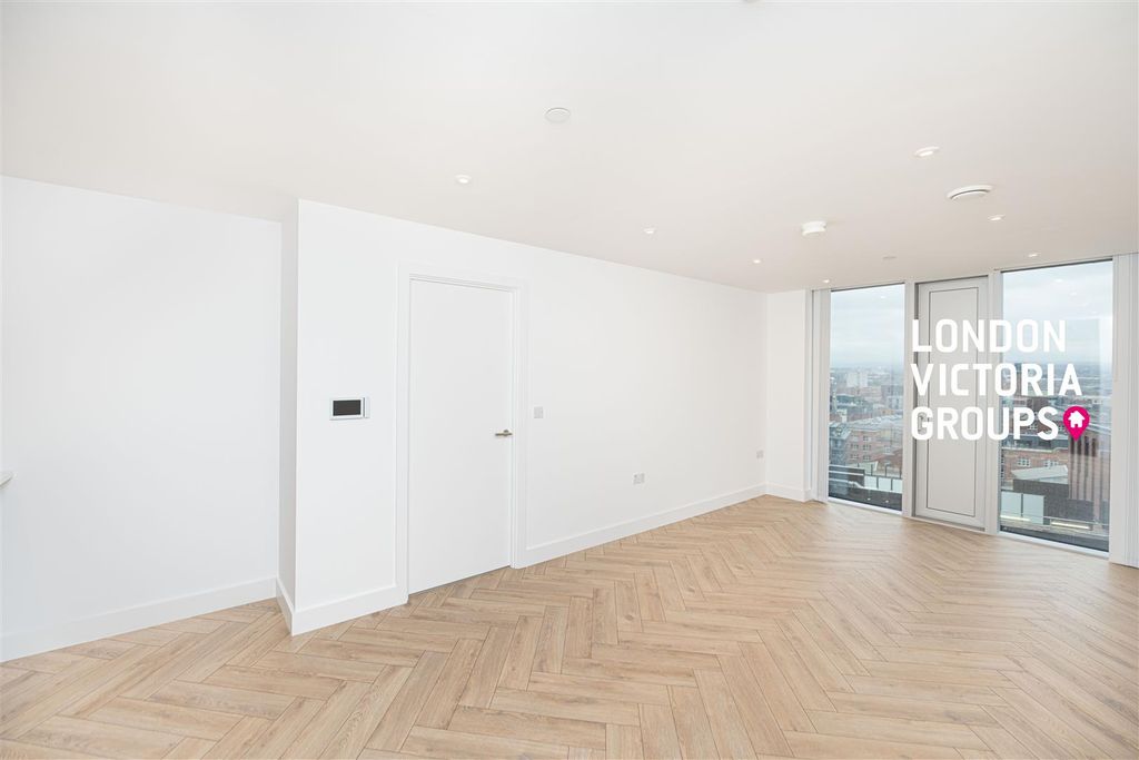 Property photo 3 of 18 1-5477.Jpg