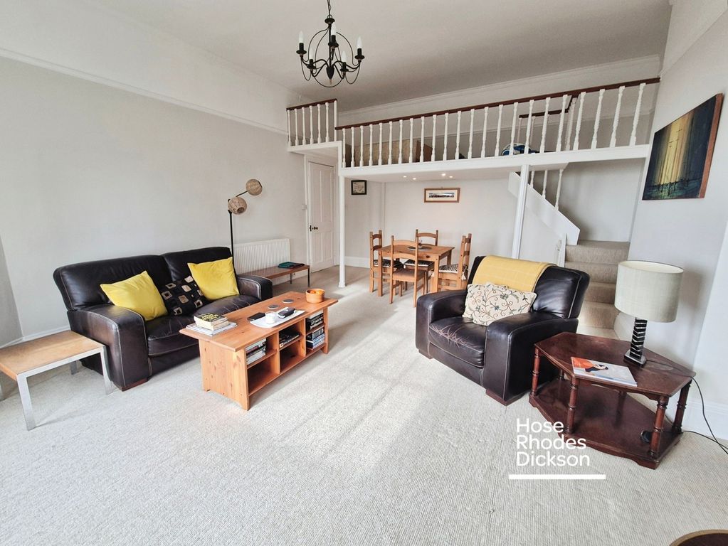 Property photo 2 of 12 Pbox-Img.Jpg