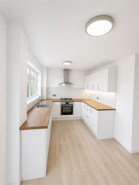 Property photo 3 of 9 Kiitchen.Png