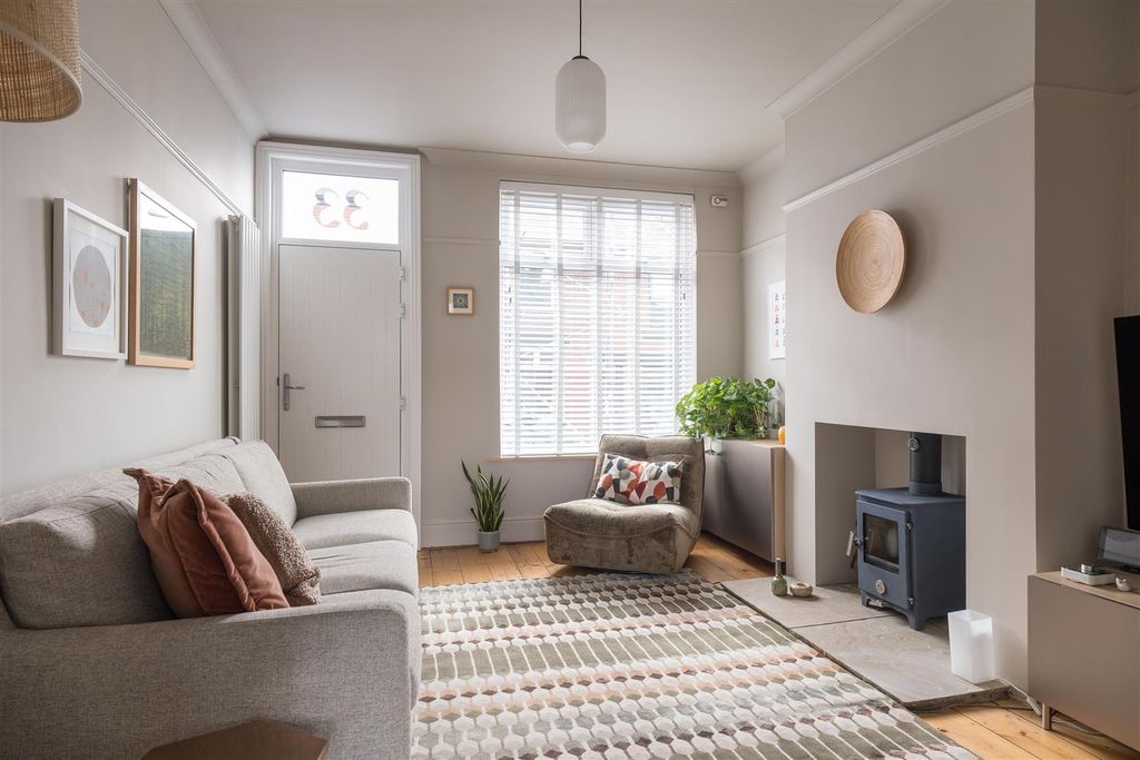 Property photo 2 of 34 Untitled (9 Of 18).Jpg