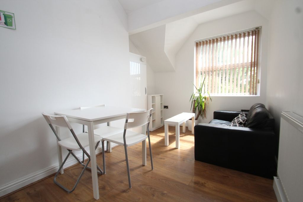 Property photo 3 of 7 0 General