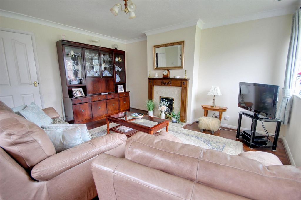 Property photo 3 of 11 Img_0028-Img_0030_Lzn.Jpg