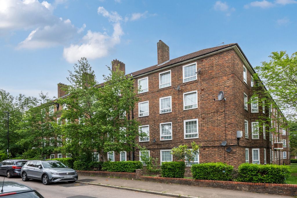 Property photo 1 of 8 1455235-1-69Fb4E3...