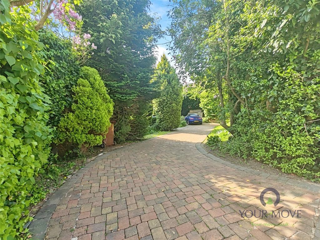 Property photo 1 of 23 Driveway