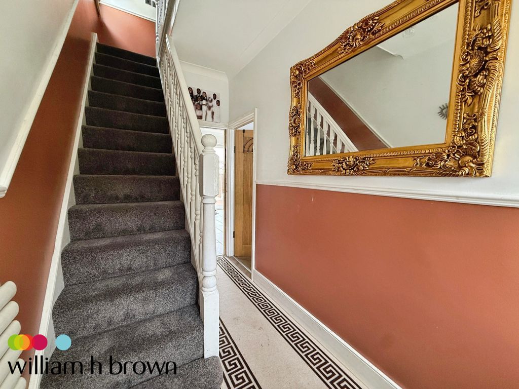 Property photo 3 of 18 Image