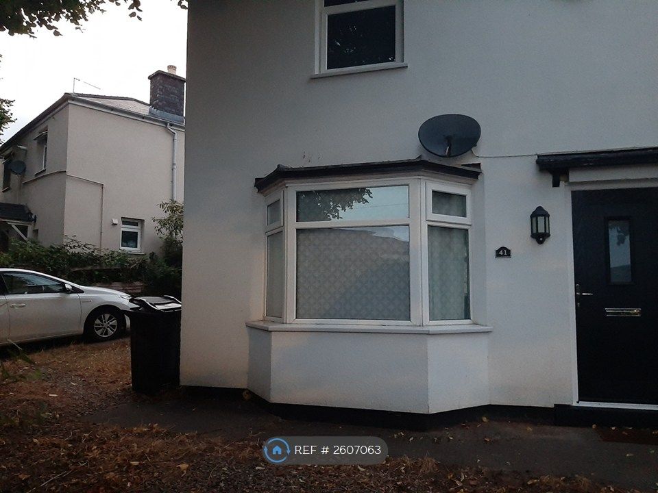 Property photo 2 of 18 Front Of House And Drive