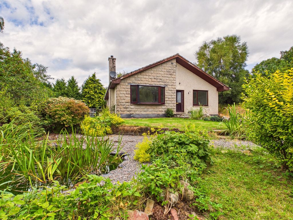 Property photo 1 of 26 Briar Cottage