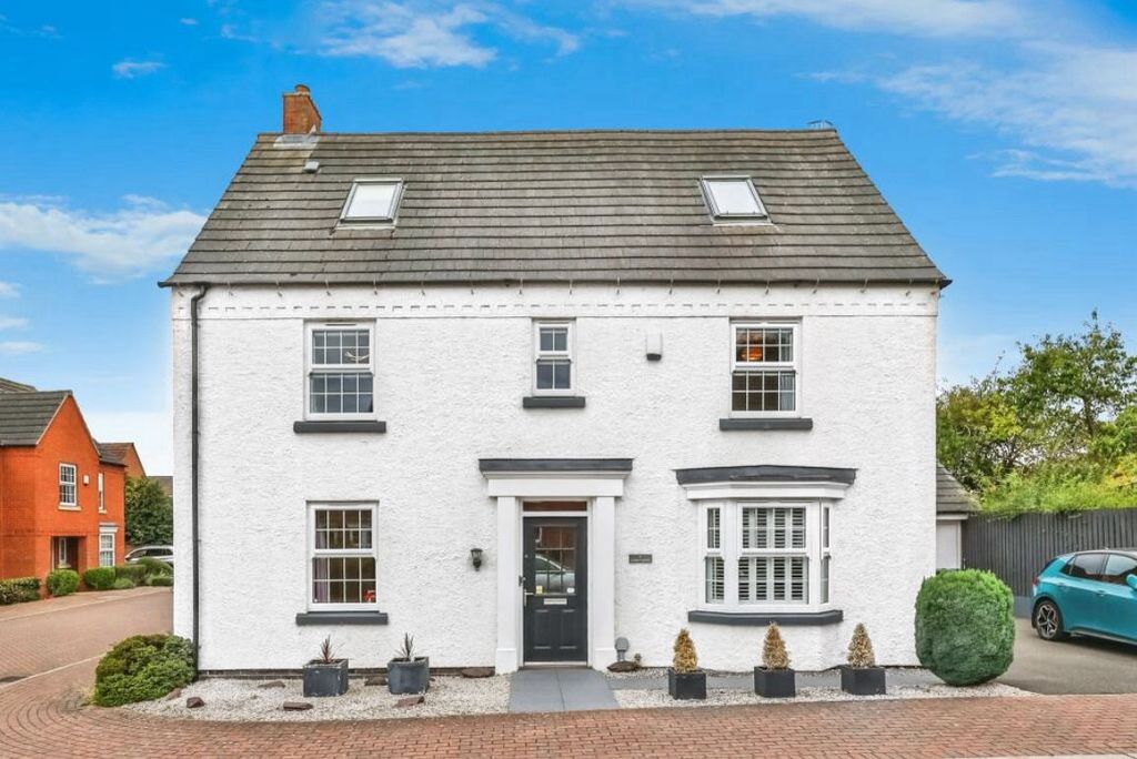 Property photo 1 of 17