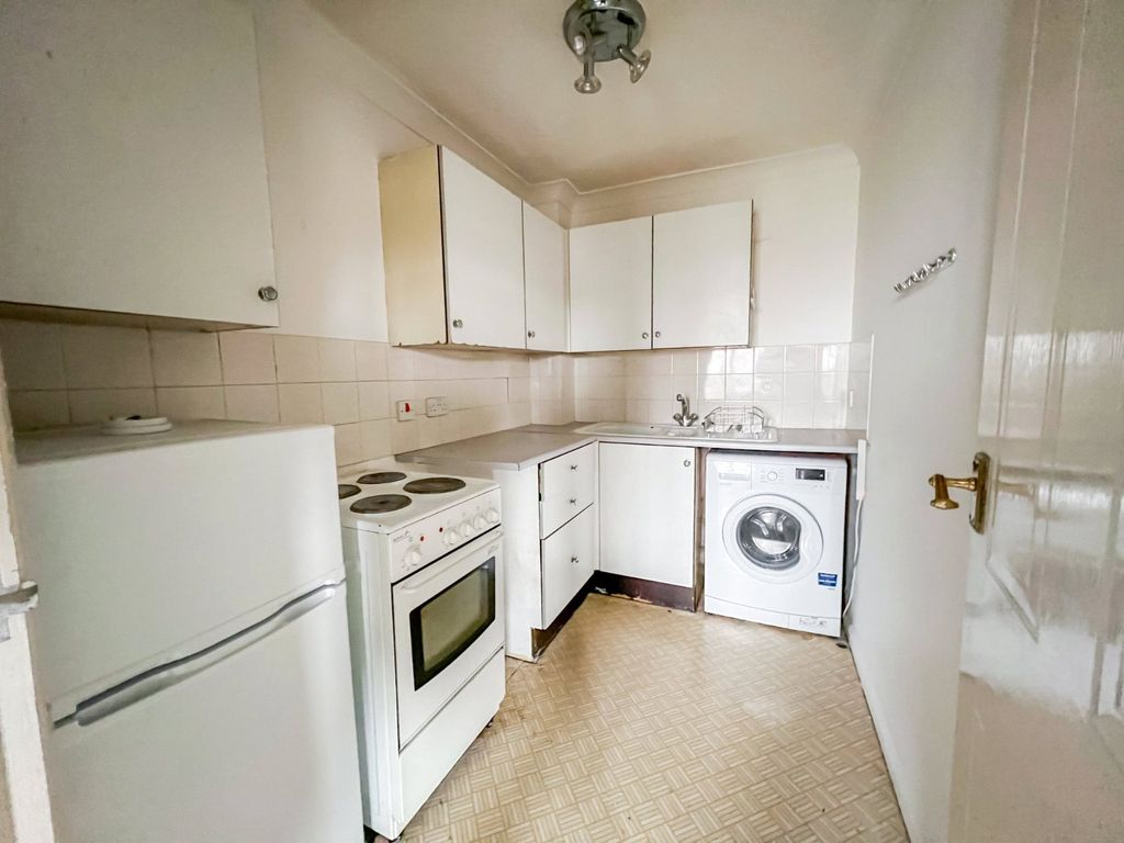 Property photo 2 of 7 Picture No. 01