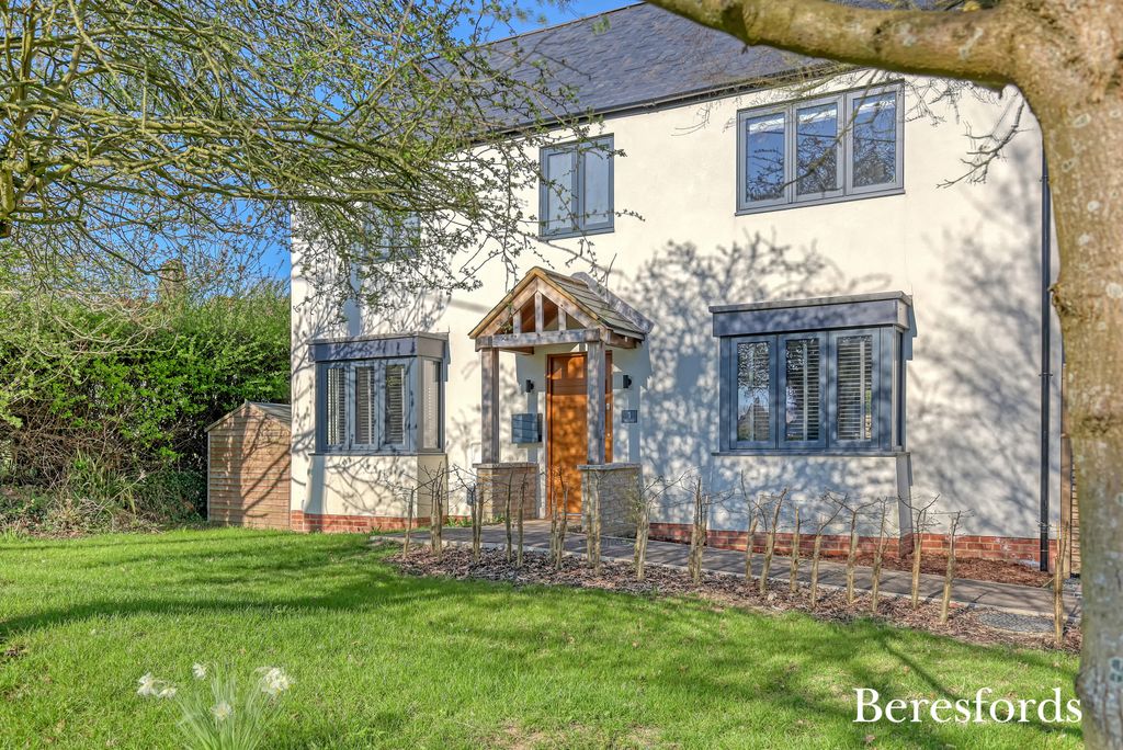 Property photo 1 of 17 Front