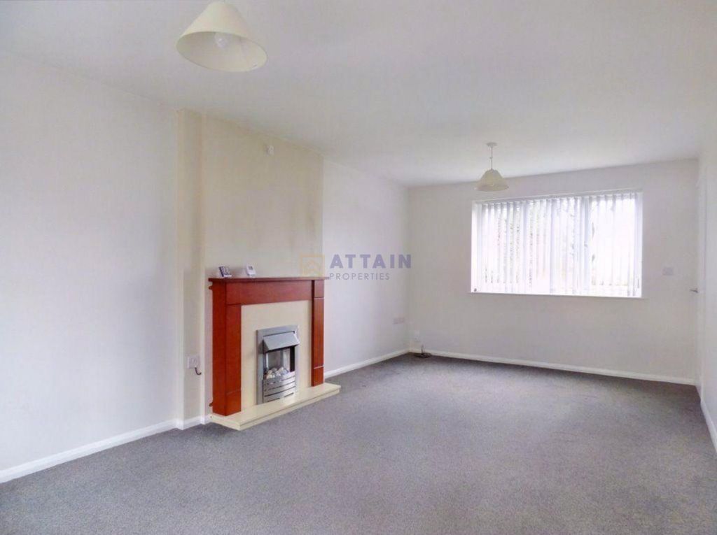 Property photo 3 of 10 Living Room.Jpg