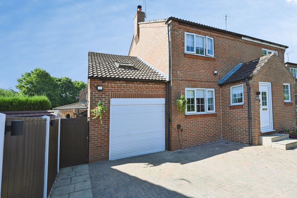 Property photo 1 of 15 Pbox-Img.Jpg