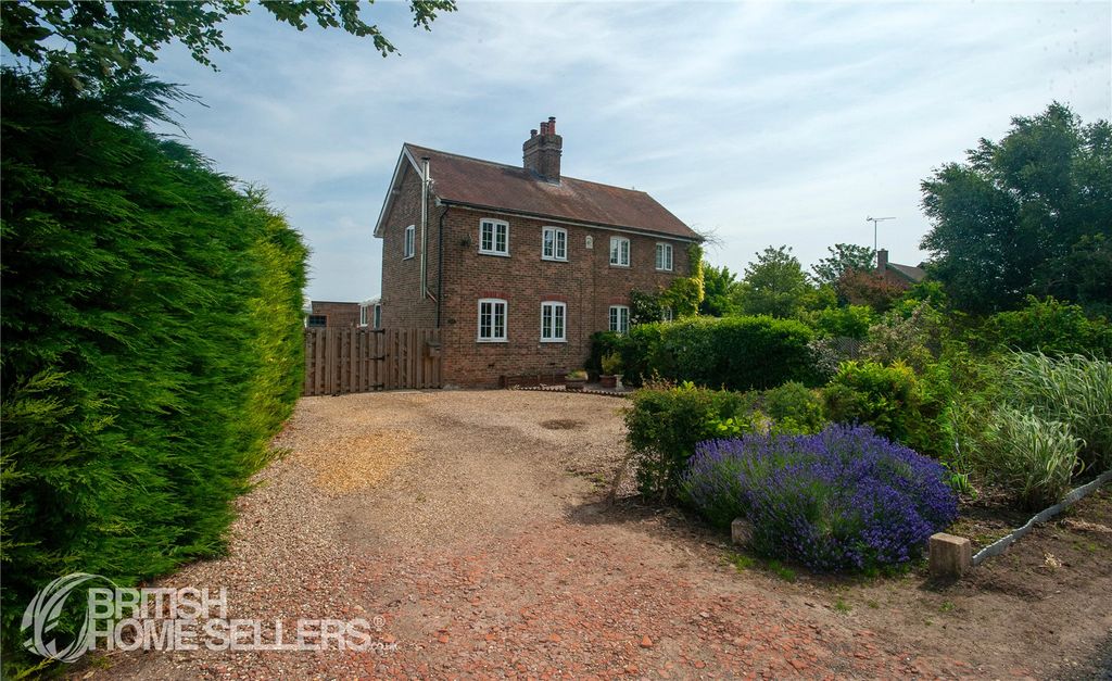 Property photo 1 of 28 Picture No. 23