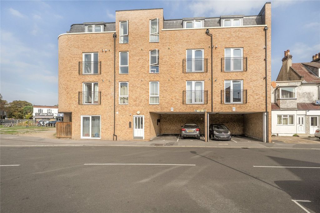 Property photo 1 of 11 Picture No. 03